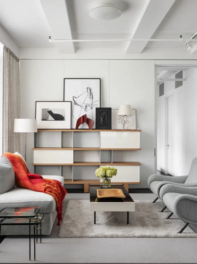 DIRECTOR’S LOFT